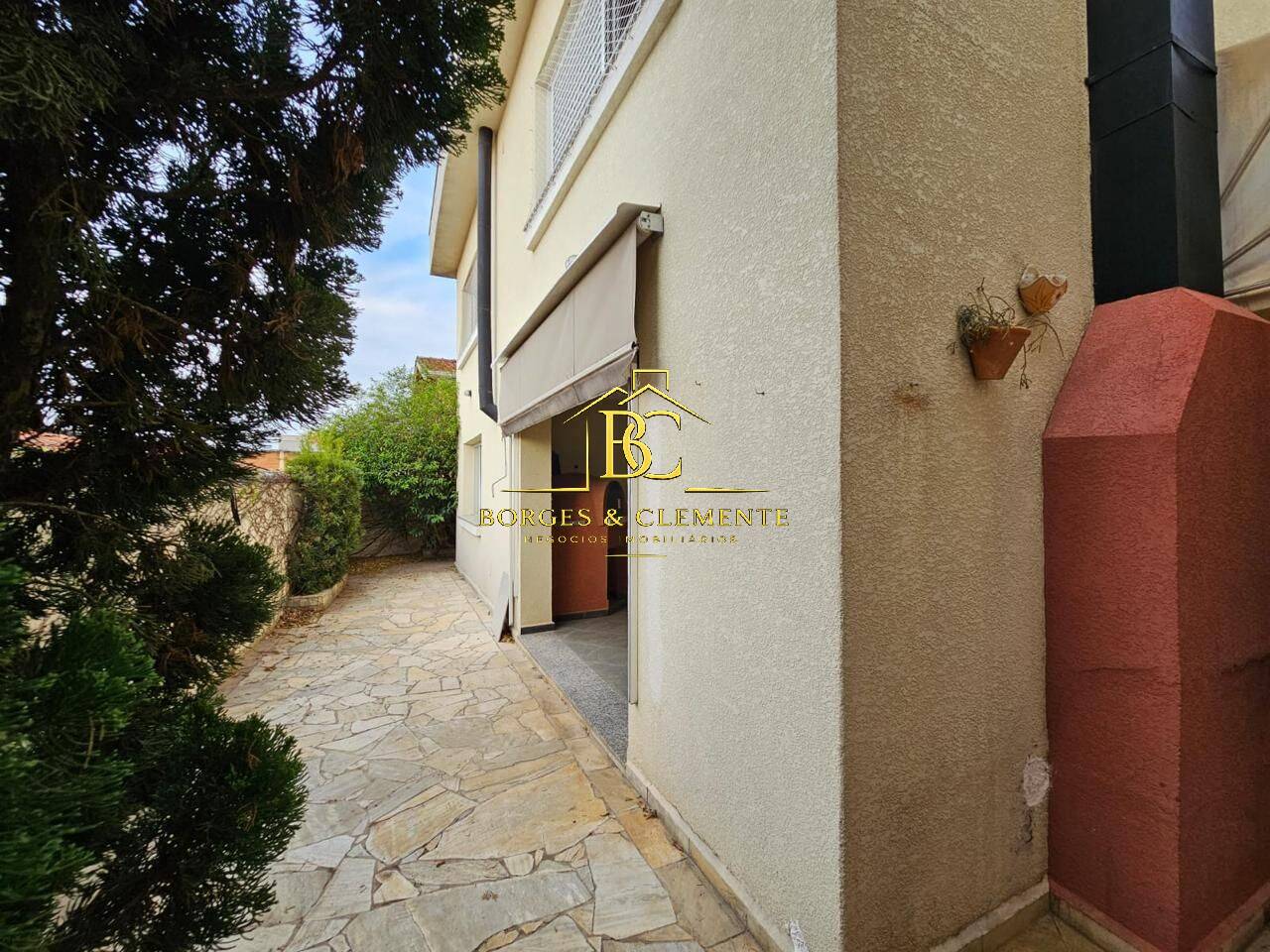 Casa, 5 quartos, 312 m² - Foto 2