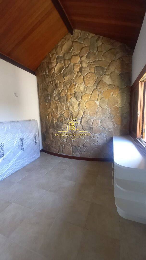 Casa, 3 quartos, 290 m² - Foto 37