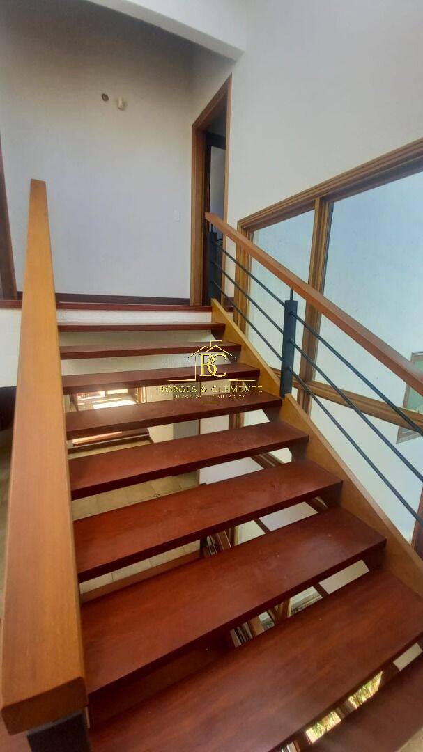 Casa, 3 quartos, 290 m² - Foto 36