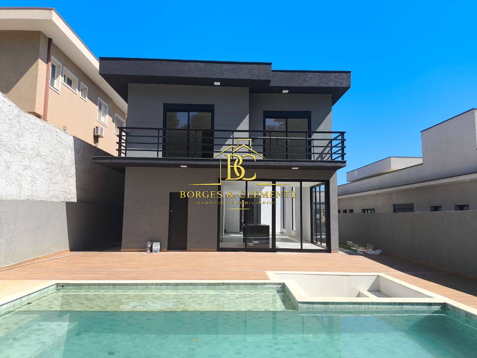 Casa, 5 quartos, 317 m² - Foto 2
