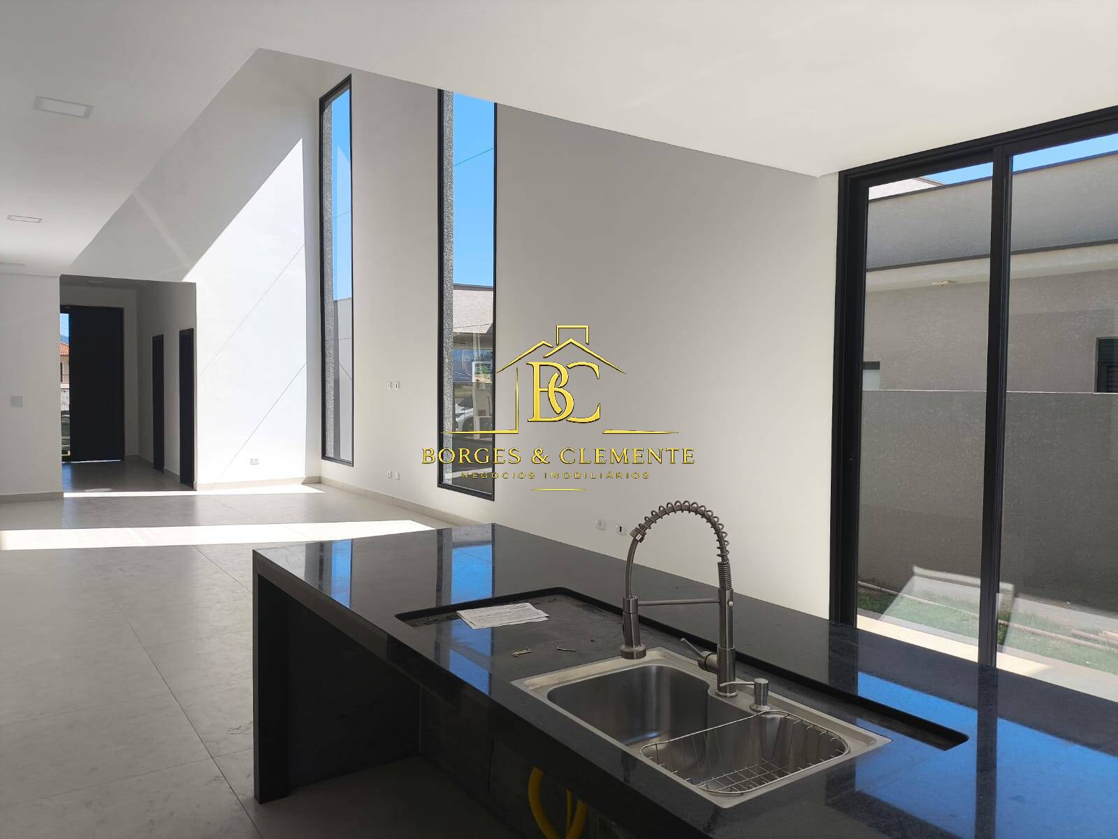 Casa, 5 quartos, 317 m² - Foto 9