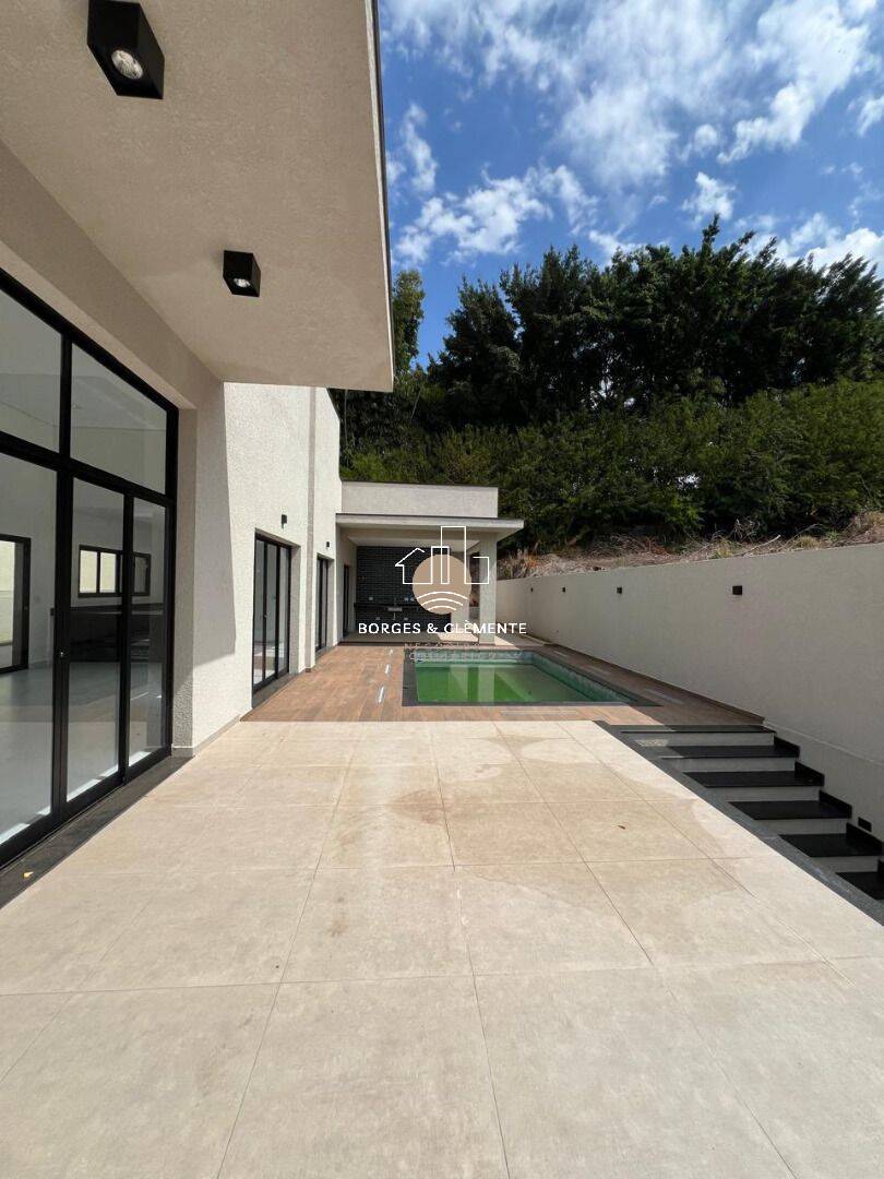 Casa, 3 quartos, 216 m² - Foto 2