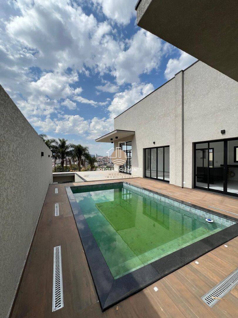 Casa, 3 quartos, 216 m² - Foto 3