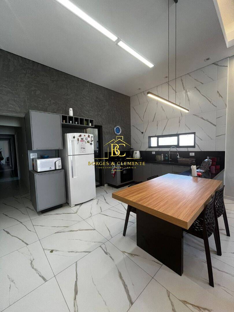 Casa, 3 quartos, 122 m² - Foto 2