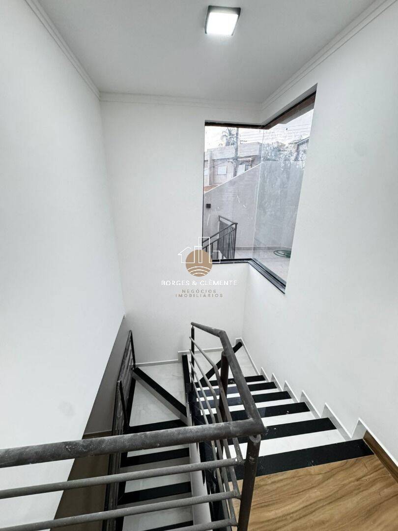 Casa, 3 quartos, 130 m² - Foto 2