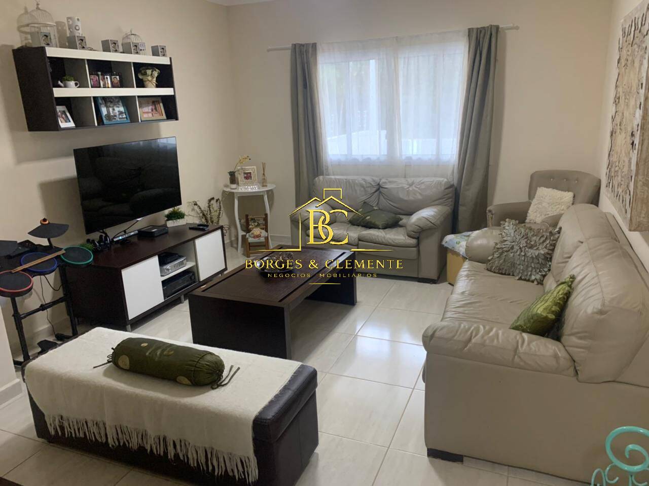 Casa, 3 quartos, 140 m² - Foto 1