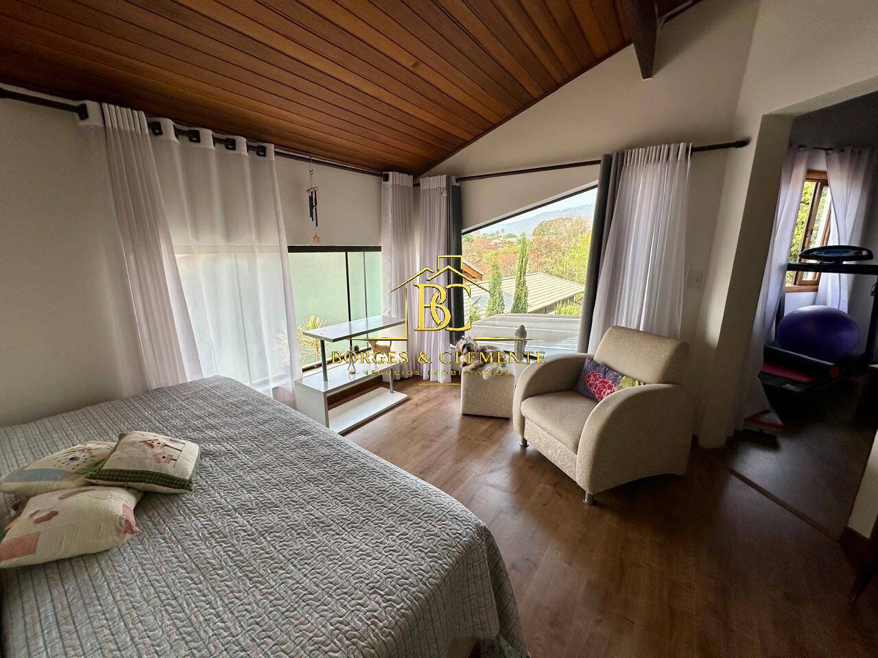 Casa, 3 quartos, 350 m² - Foto 24