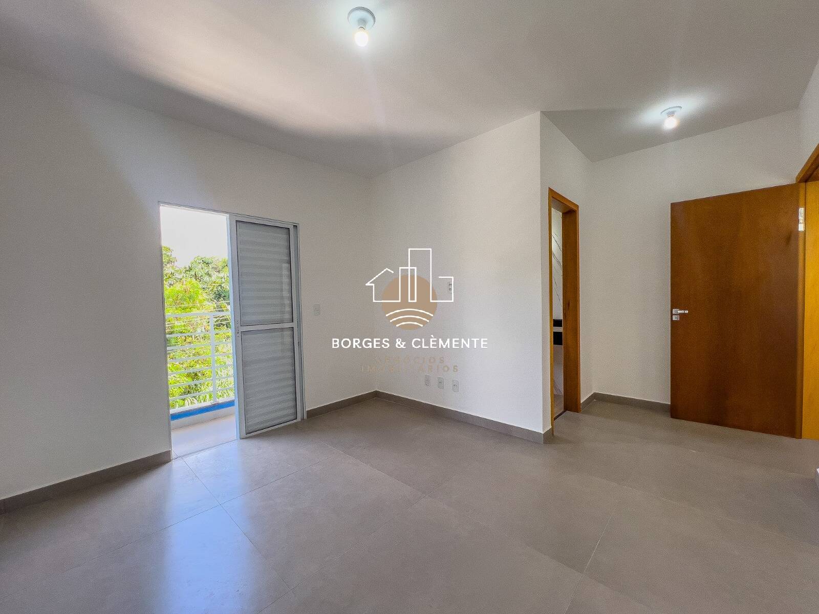 Casa, 2 quartos, 85 m² - Foto 1