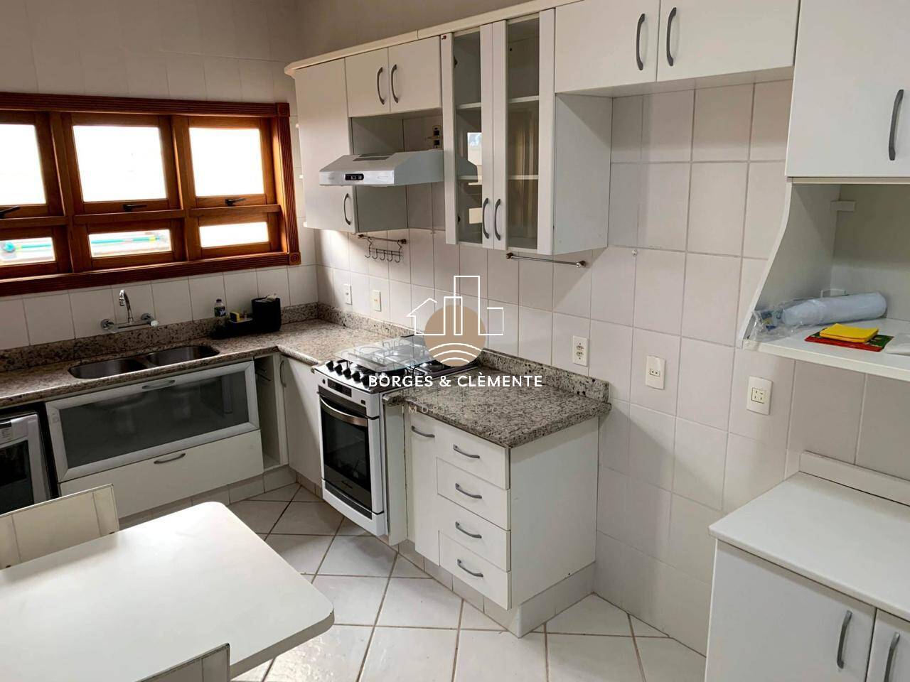 Casa, 3 quartos, 279 m² - Foto 17
