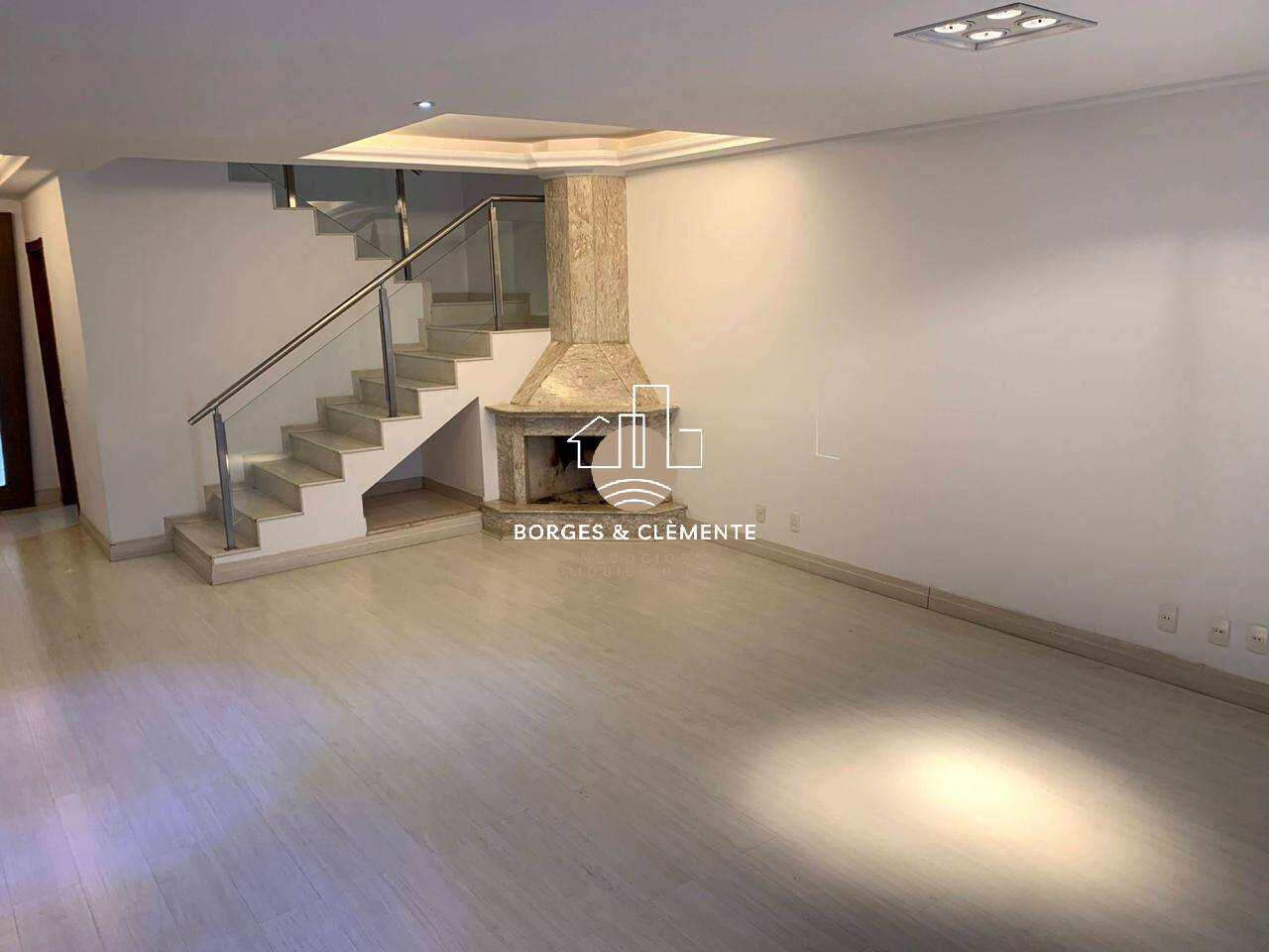 Casa, 3 quartos, 279 m² - Foto 30