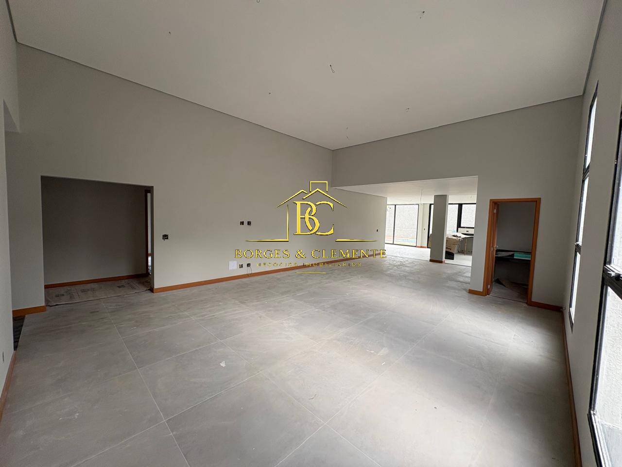 Casa, 3 quartos, 274 m² - Foto 34