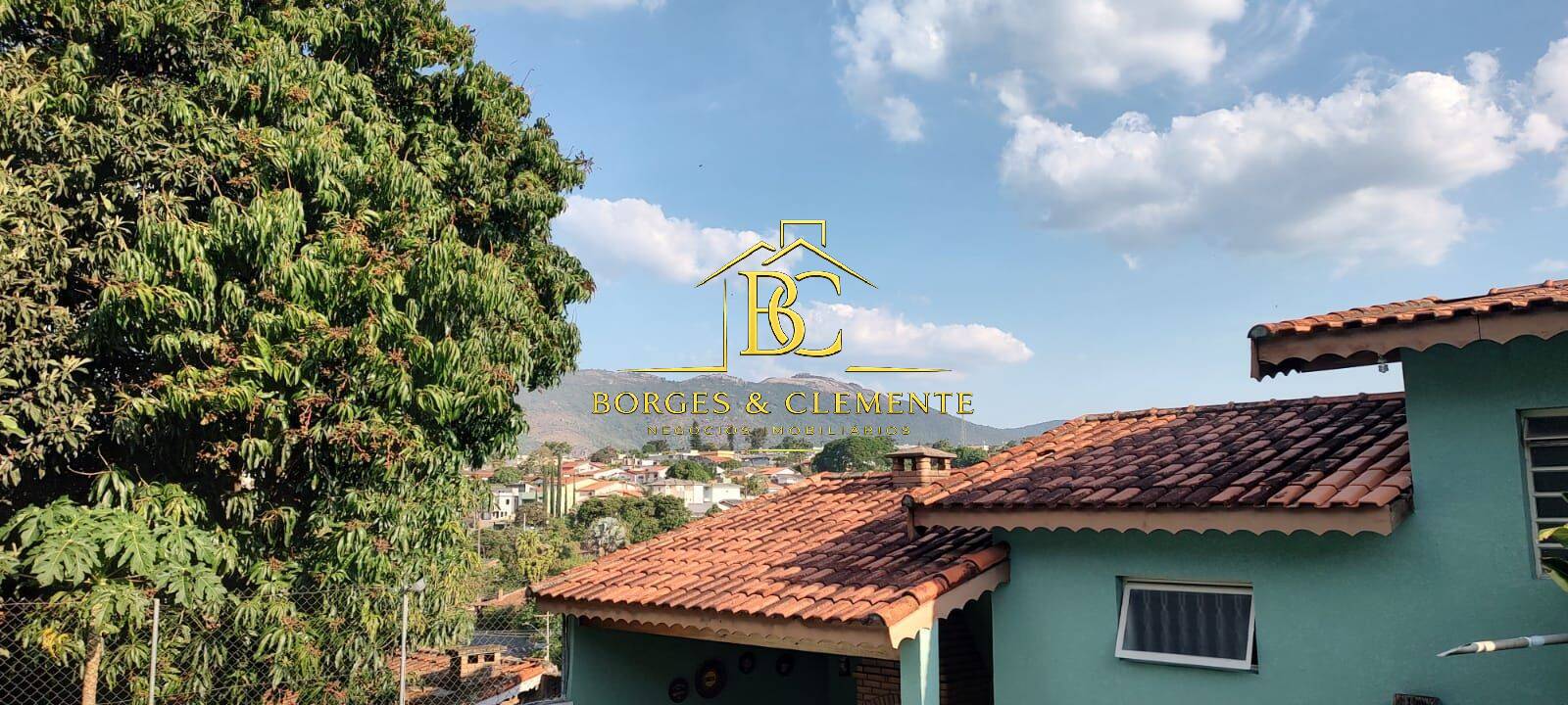 Casa, 3 quartos, 228 m² - Foto 2