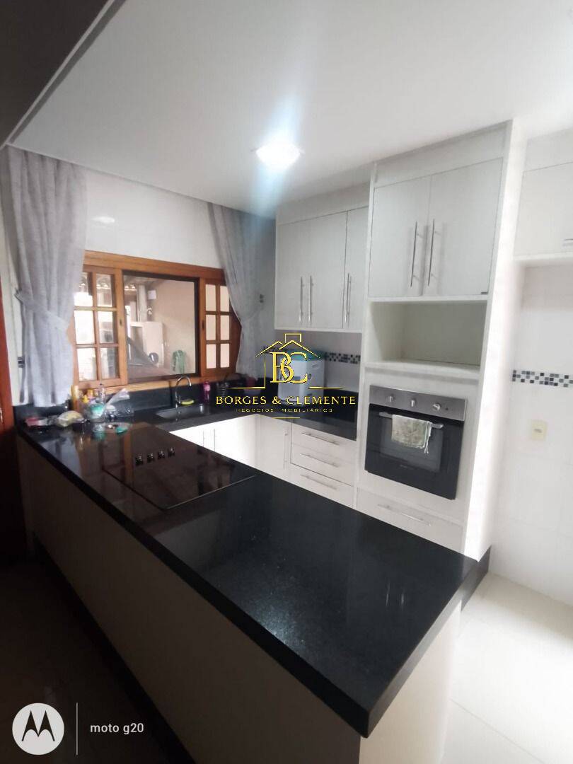 Casa, 4 quartos, 170 m² - Foto 2