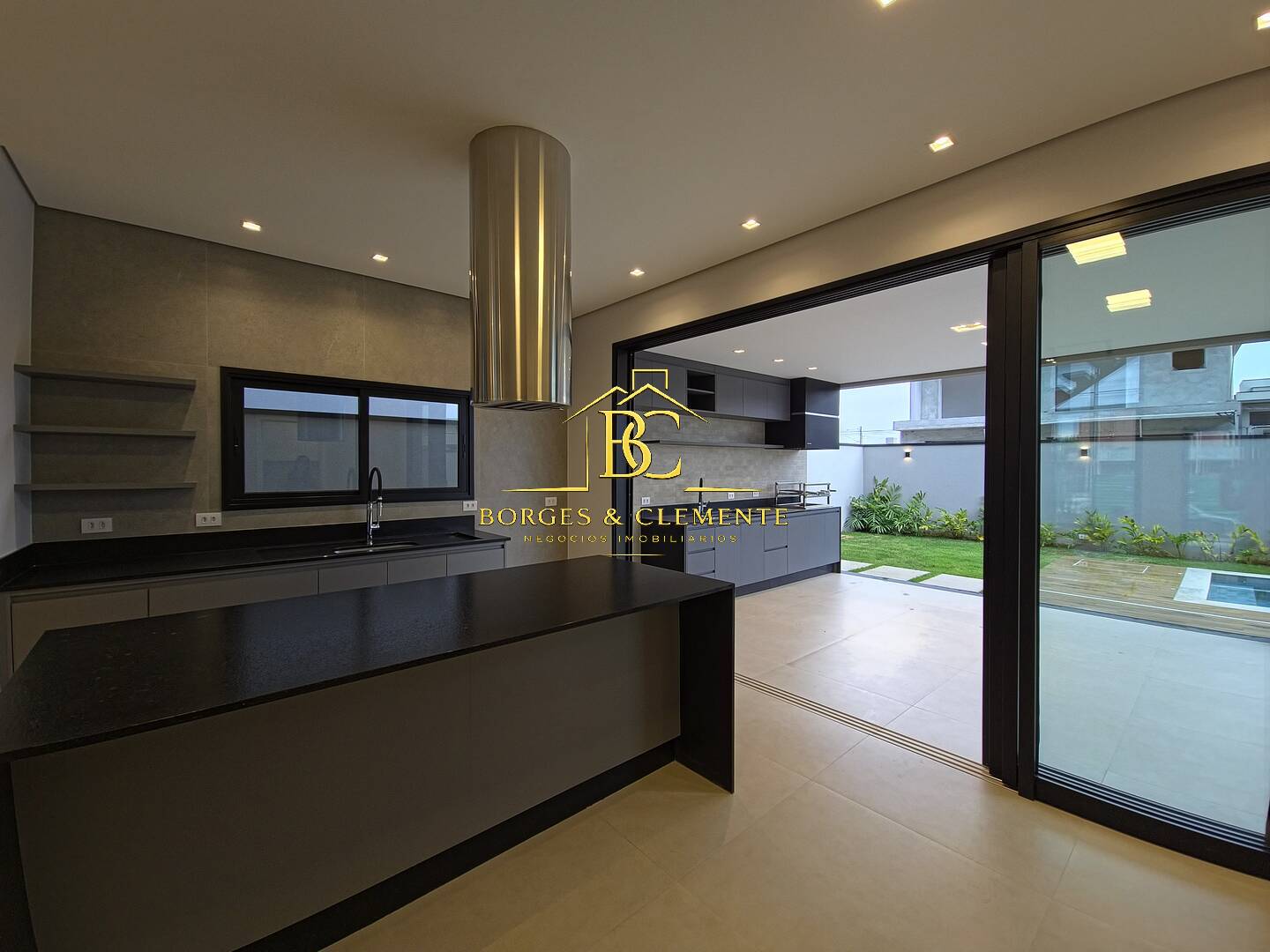 Casa, 3 quartos, 226 m² - Foto 23