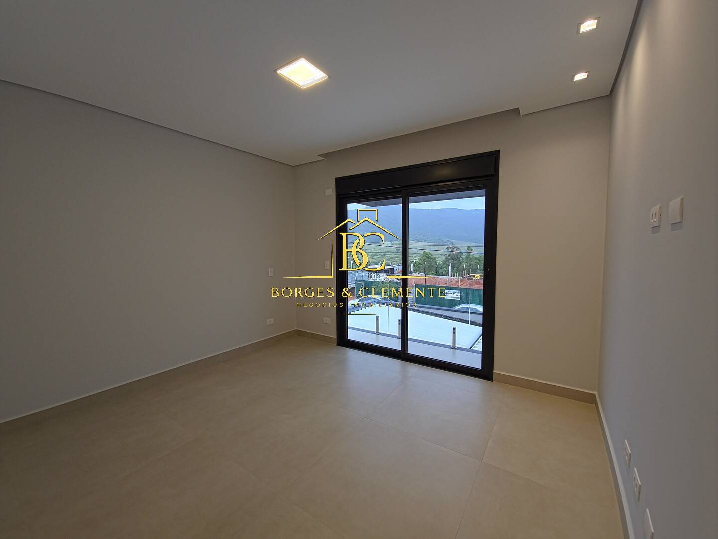 Casa, 3 quartos, 226 m² - Foto 28