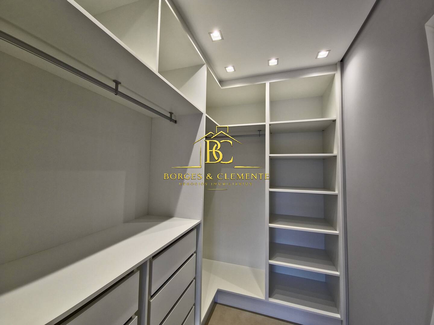 Casa, 3 quartos, 226 m² - Foto 41