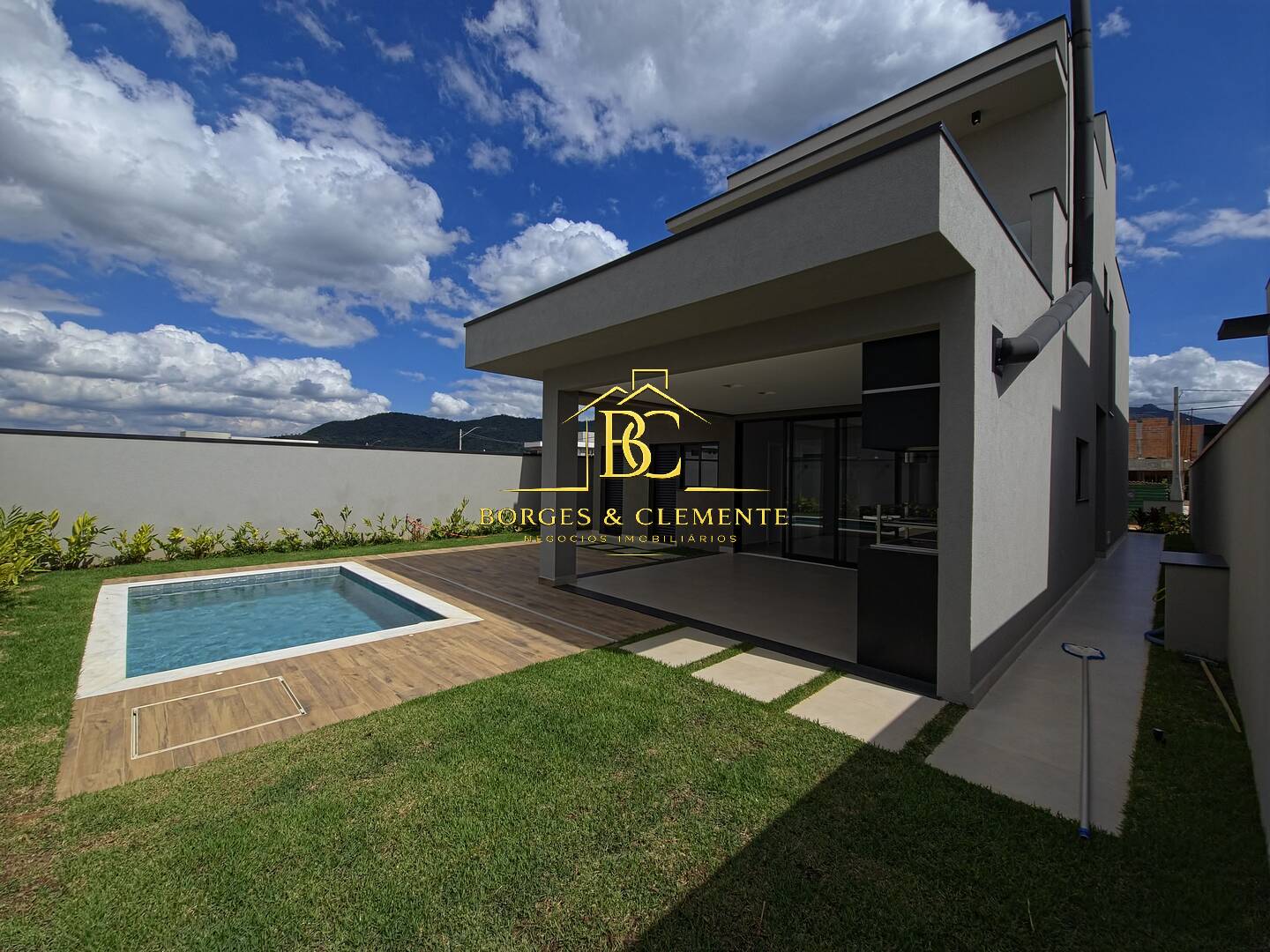 Casa, 3 quartos, 226 m² - Foto 47