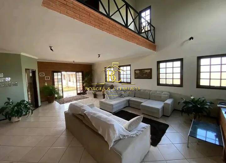 Casa, 4 quartos, 450 m² - Foto 4